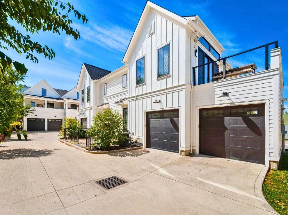 Short North Convention Garage Parking! Ferienhaus